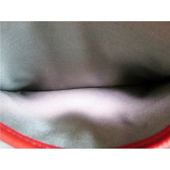 Miu Miu Red and Cream Clutch - Picture 14 of 16